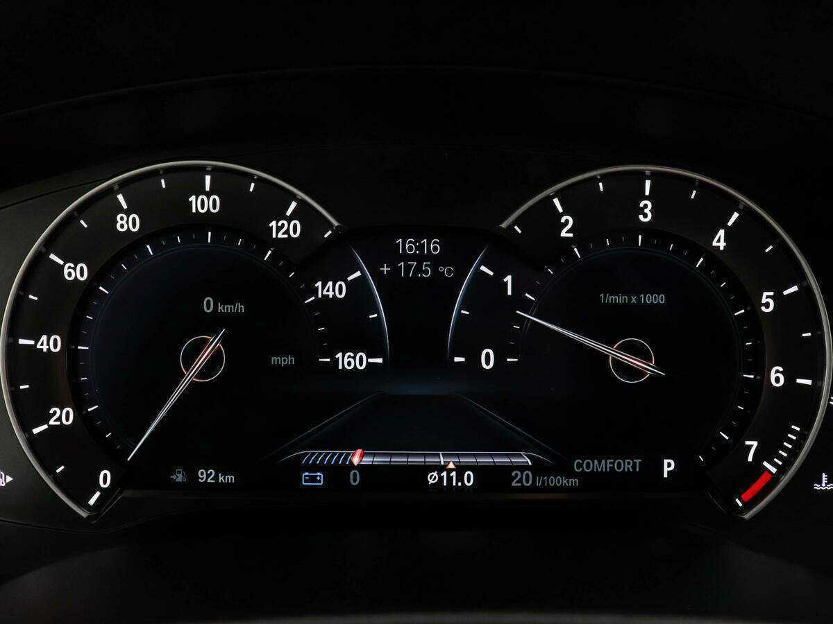 BMW 5 серии с пробегом — 2017 год. Фото: #8