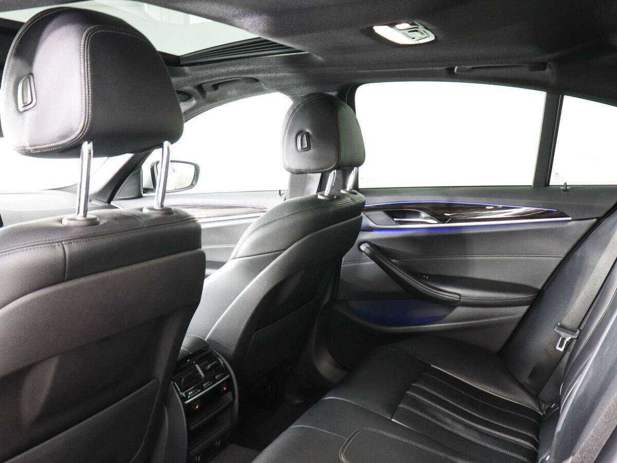 BMW 5 серии с пробегом — 2017 год. Фото: #9