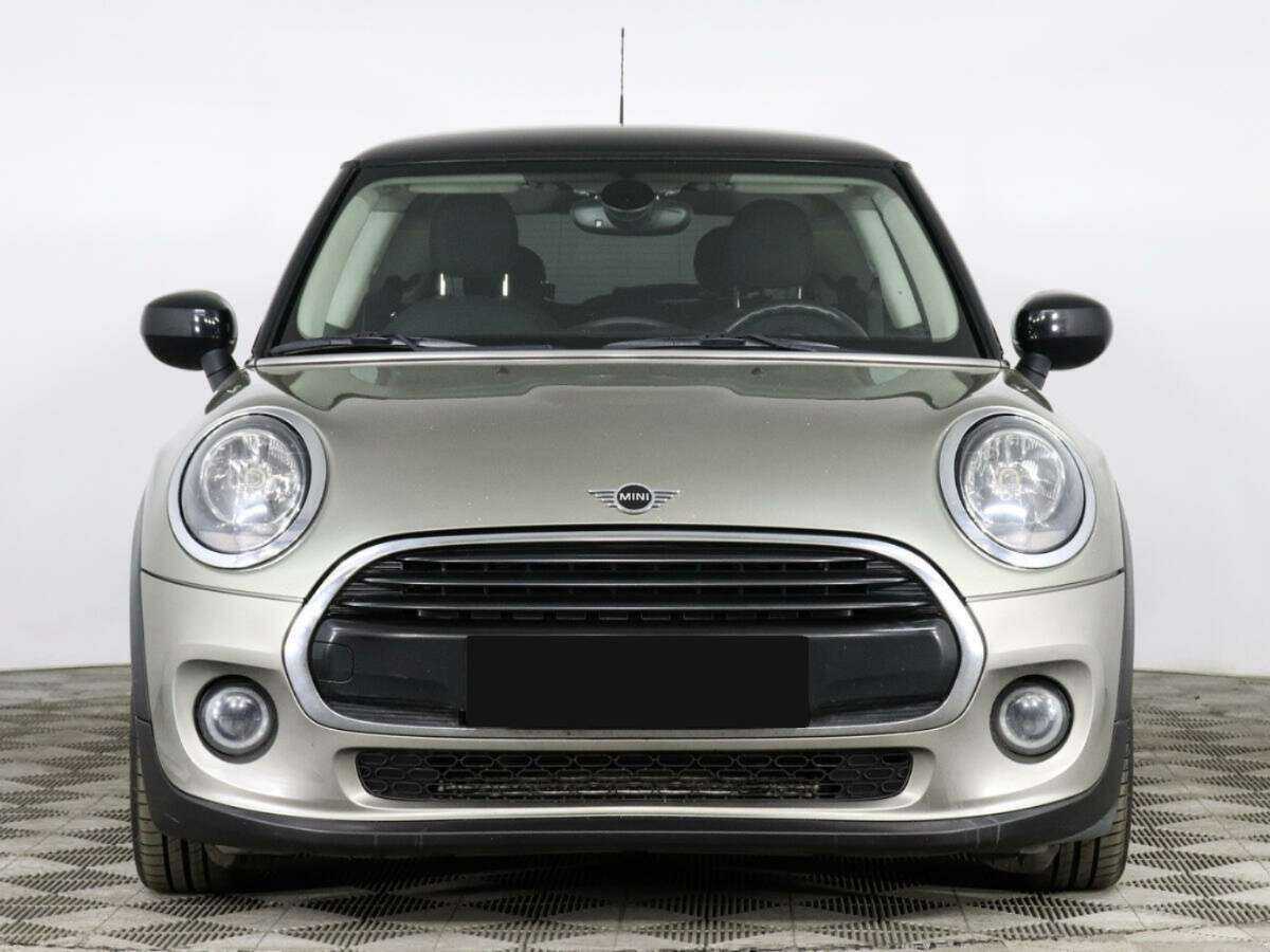 Mini Hatch с пробегом — 2020 год. Фото: #1