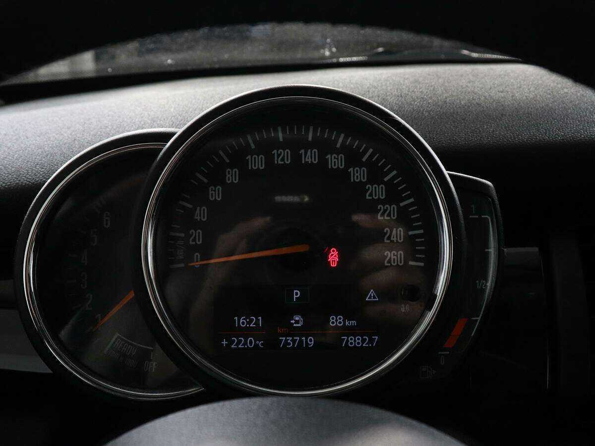 Mini Hatch с пробегом — 2020 год. Фото: #10