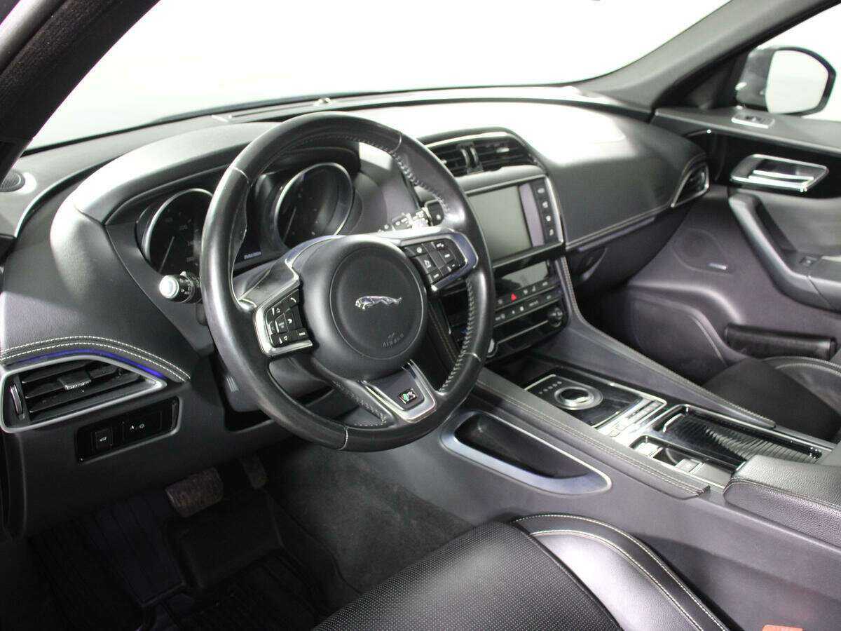 Jaguar F-Pace с пробегом — 2018 год. Фото: #11