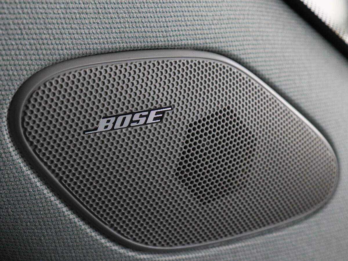 Cadillac SRX с пробегом — 2013 год. Фото: #13