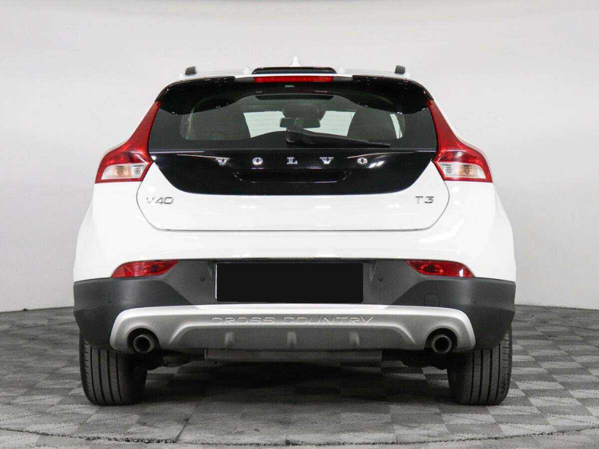 Volvo V40 Cross Country с пробегом — 2017 год. Фото: #5