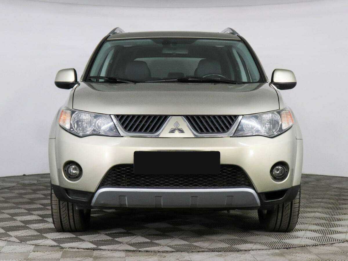 Mitsubishi Outlander с пробегом — 2008 год. Фото: #1