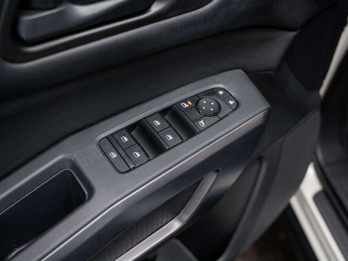 Nissan Pathfinder с пробегом — 2023 год. Фото: #20