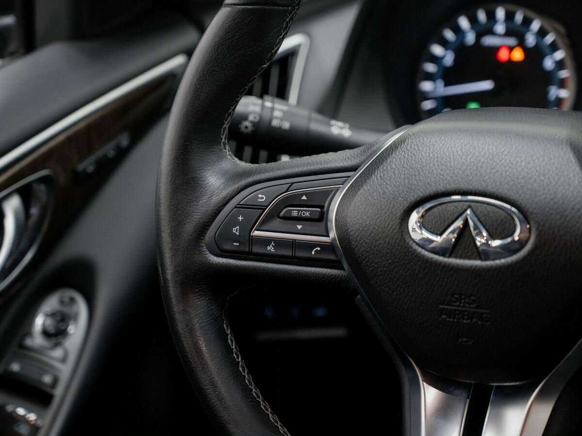 Infiniti Q50 с пробегом — 2017 год. Фото: #11