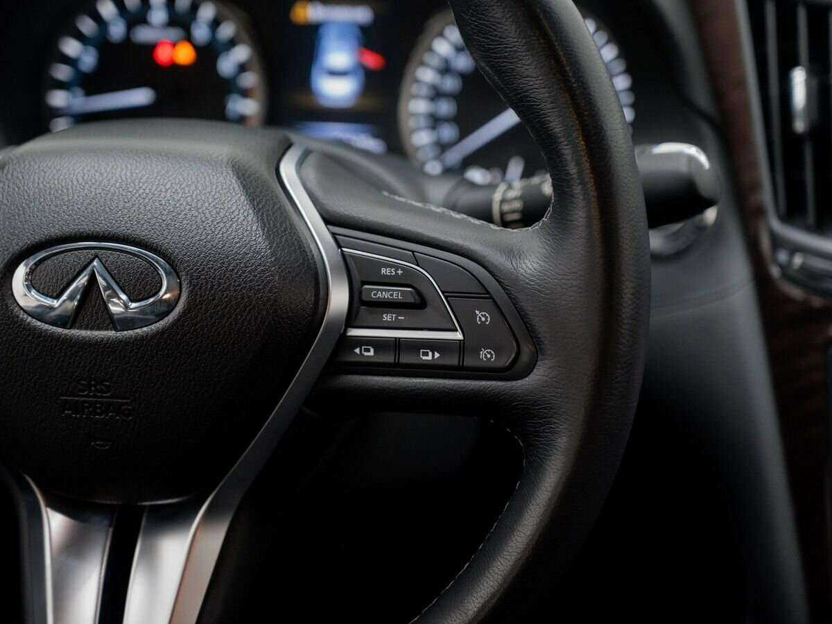 Infiniti Q50 с пробегом — 2017 год. Фото: #12