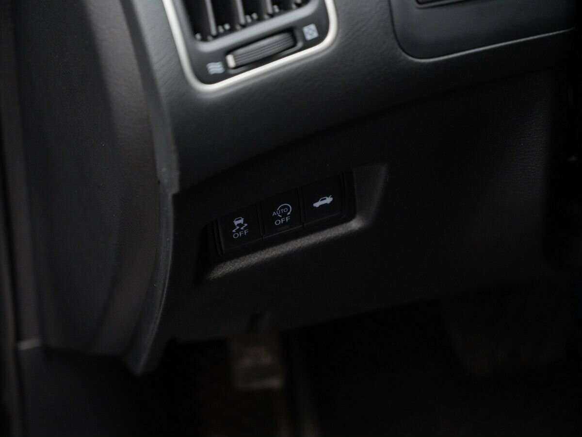 Infiniti Q50 с пробегом — 2017 год. Фото: #17