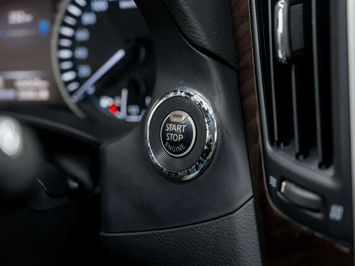 Infiniti Q50 с пробегом — 2017 год. Фото: #19