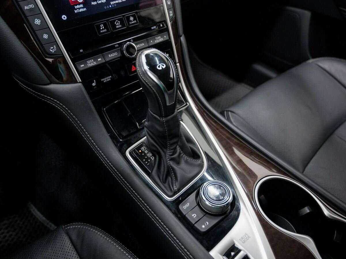 Infiniti Q50 с пробегом — 2017 год. Фото: #20