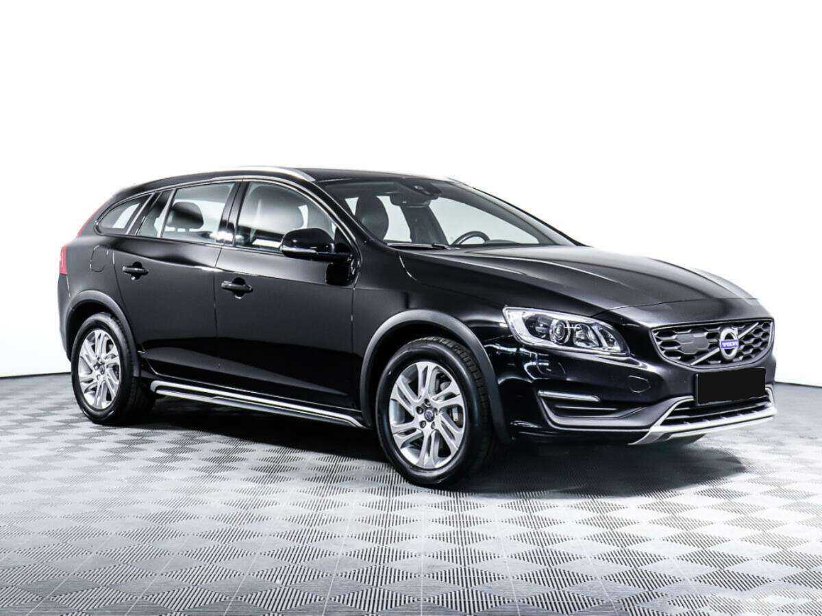 Volvo V60 Cross Country с пробегом — 2016 год. Фото: #2