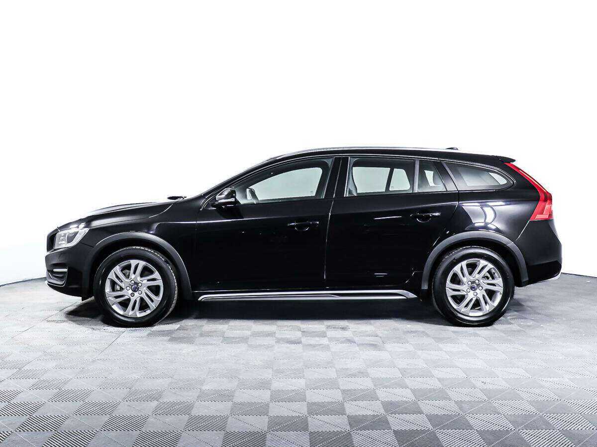 Volvo V60 Cross Country с пробегом — 2016 год. Фото: #7