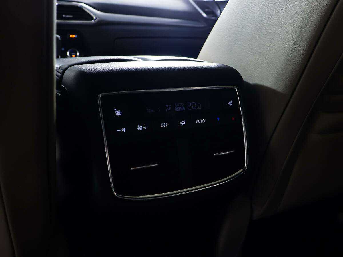 Mazda CX-9 с пробегом — 2018 год. Фото: #16