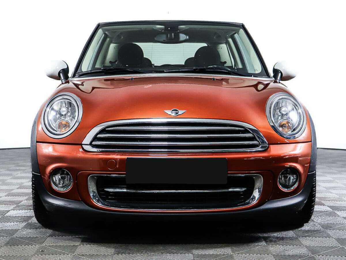 Mini Hatch с пробегом — 2012 год. Фото: #1