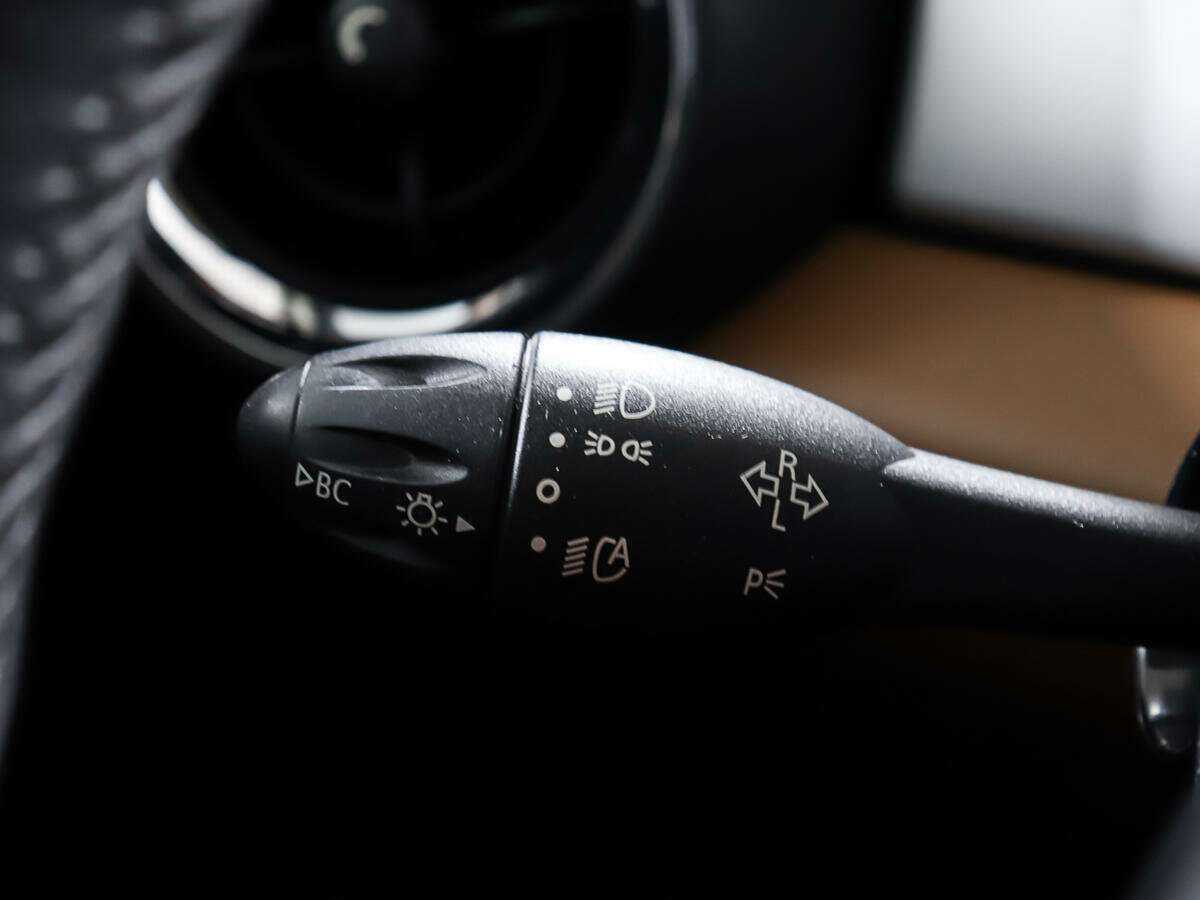 Mini Hatch с пробегом — 2012 год. Фото: #17