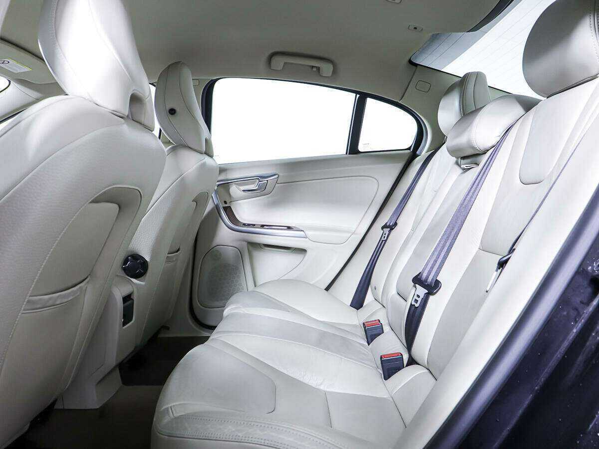 Volvo S60 с пробегом — 2011 год. Фото: #9