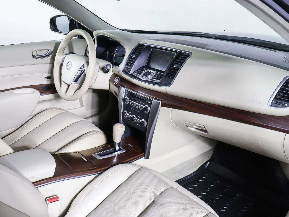Nissan Teana с пробегом — 2010 год. Фото: #8