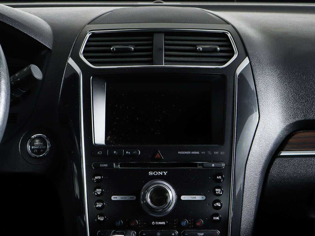 Ford Explorer с пробегом — 2017 год. Фото: #13