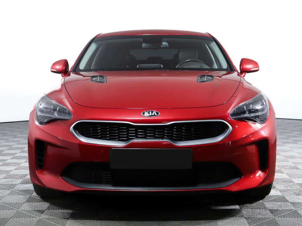Kia Stinger с пробегом — 2018 год. Фото: #1