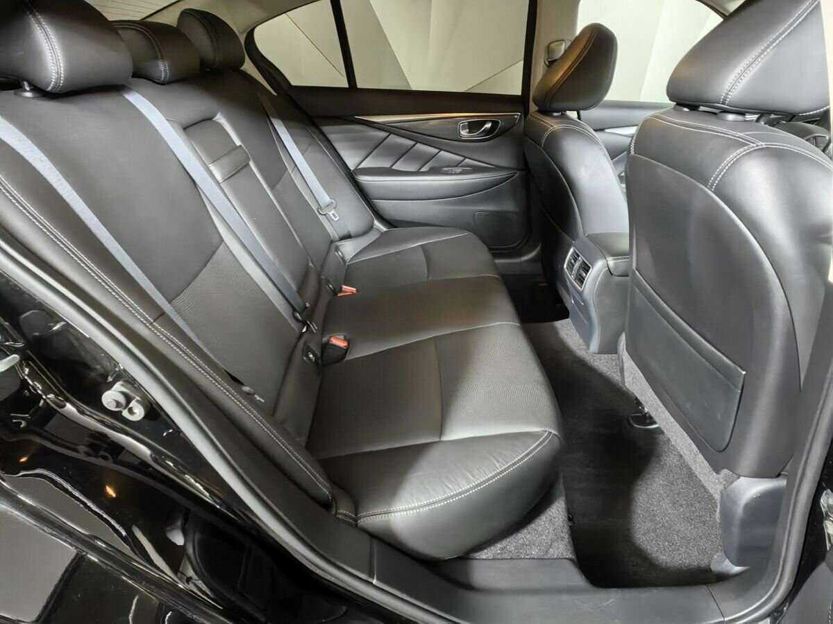 Infiniti Q50 с пробегом — 2017 год. Фото: #11