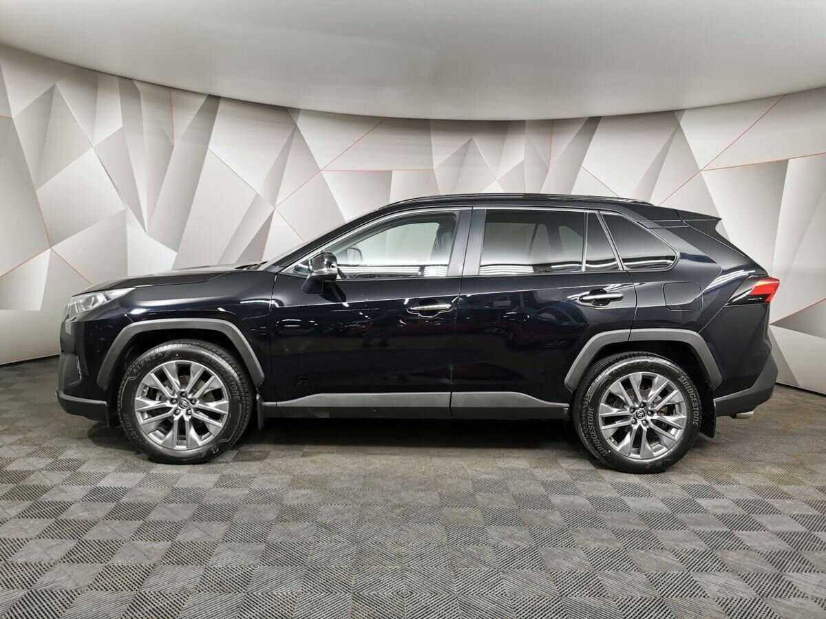 Toyota RAV4 с пробегом — 2019 год. Фото: #4
