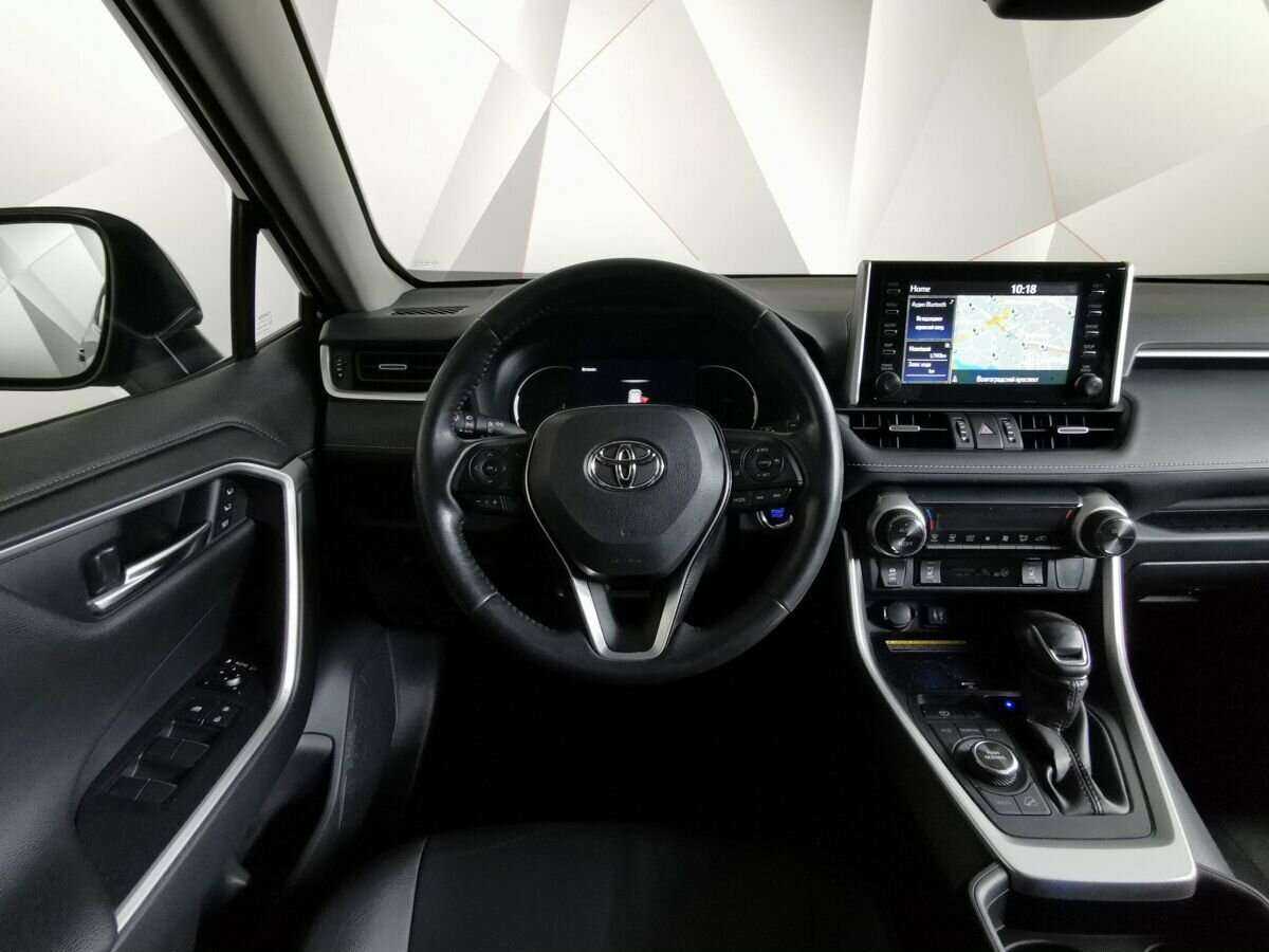 Toyota RAV4 с пробегом — 2019 год. Фото: #15
