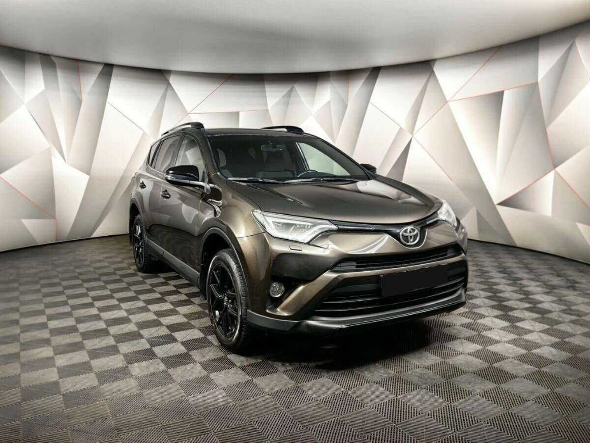 Toyota RAV4 с пробегом — 2019 год. Фото: #2