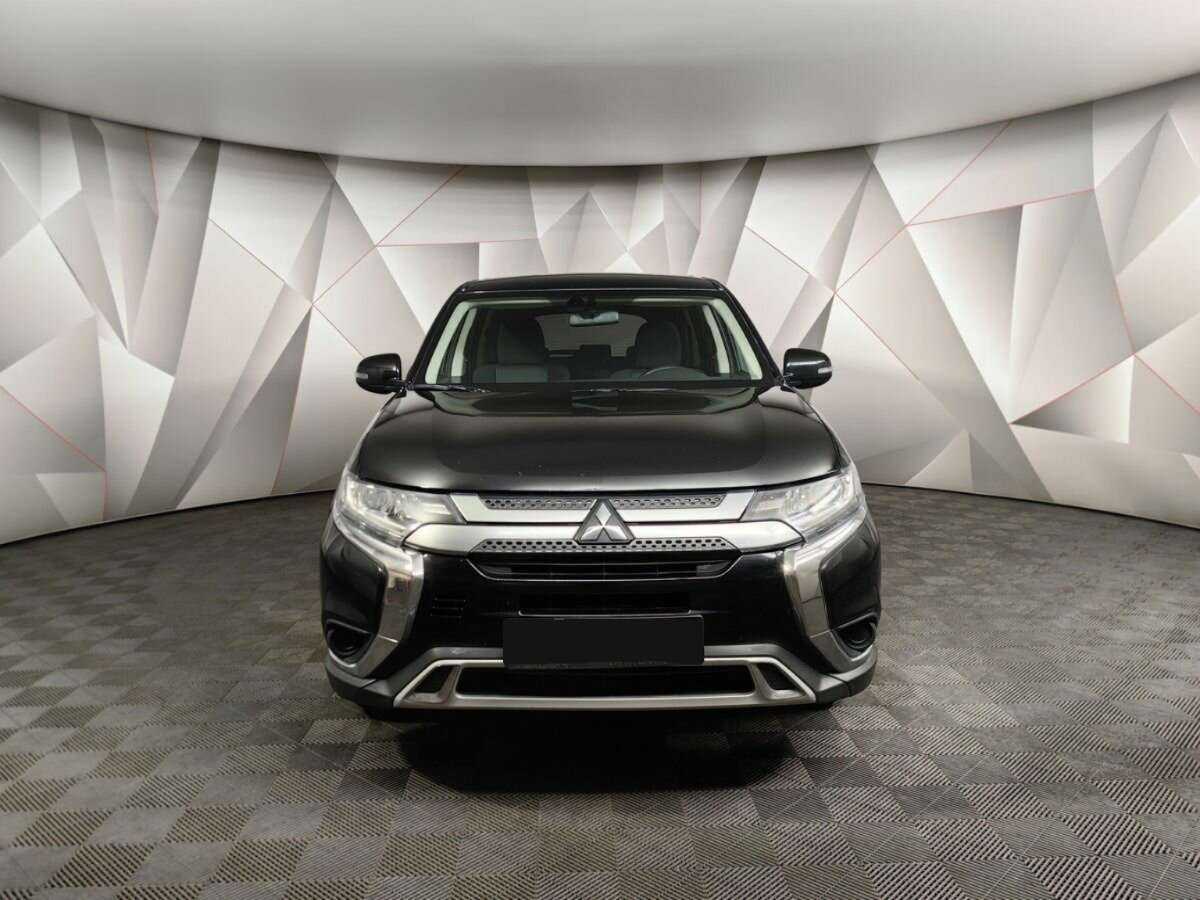 Mitsubishi Outlander с пробегом — 2018 год. Фото: #6