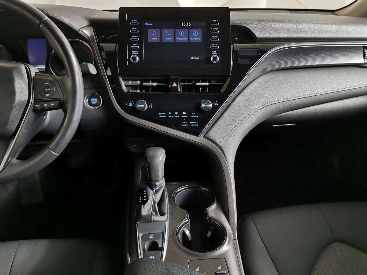 Toyota Camry с пробегом — 2021 год. Фото: #10