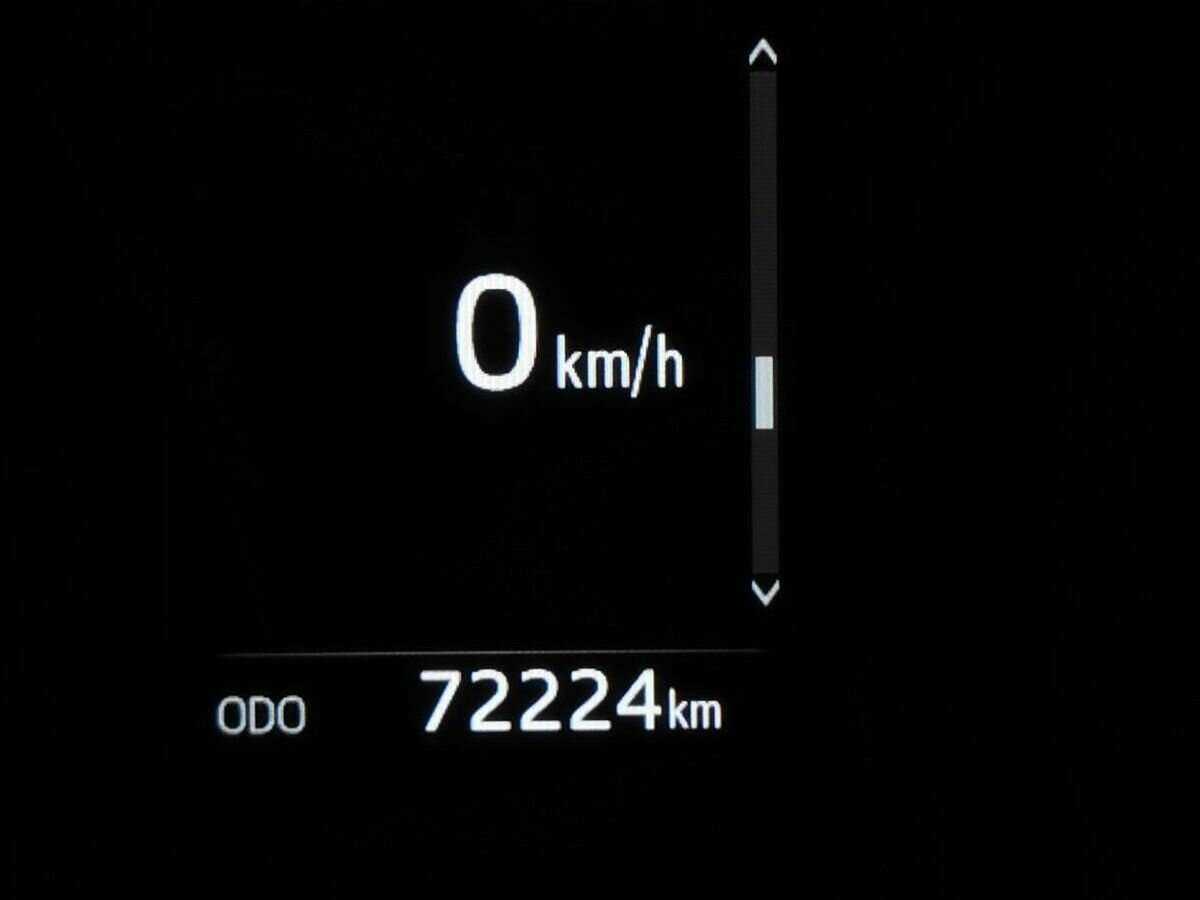 Toyota Camry с пробегом — 2021 год. Фото: #15