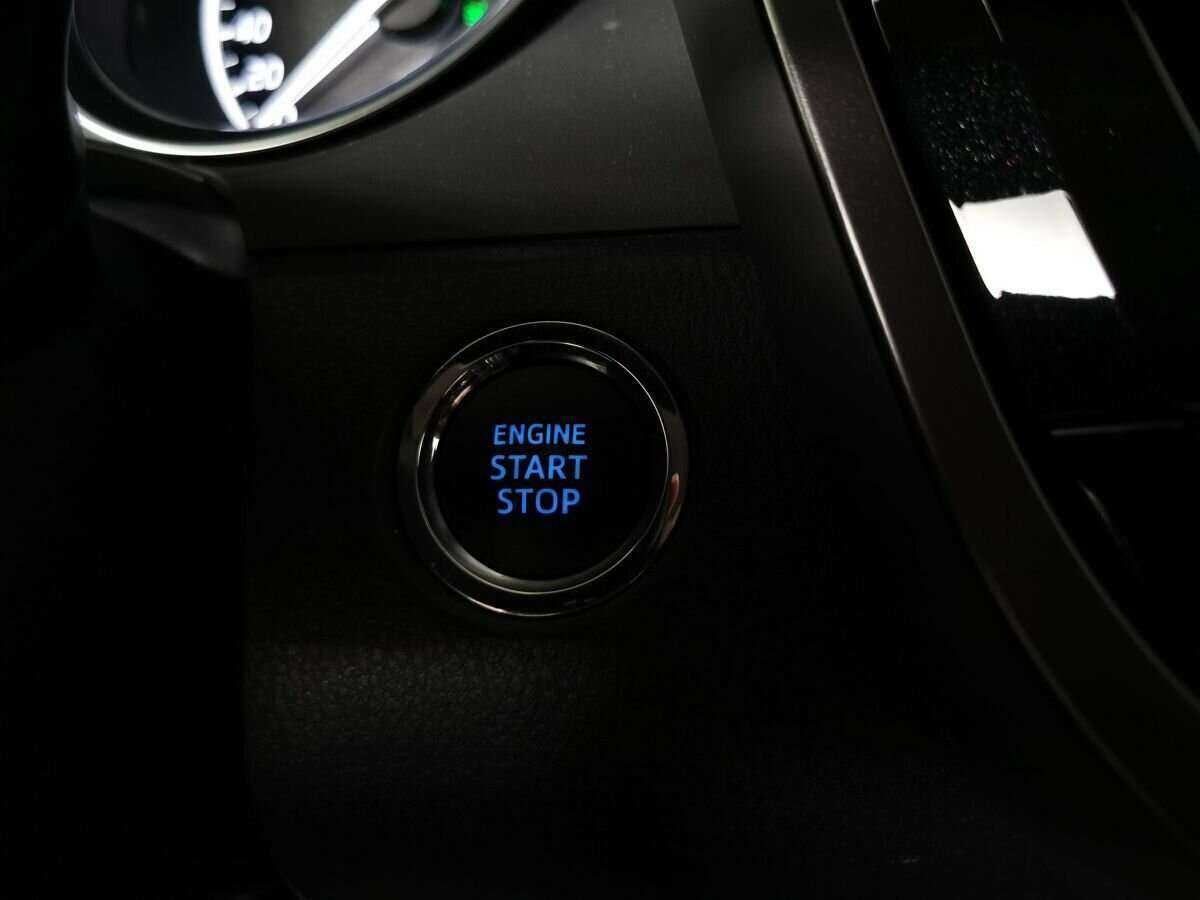 Toyota Camry с пробегом — 2021 год. Фото: #16