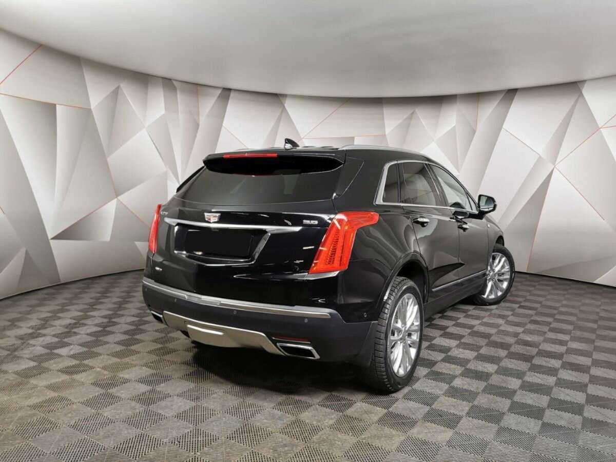 Cadillac XT5 с пробегом — 2016 год. Фото: #1
