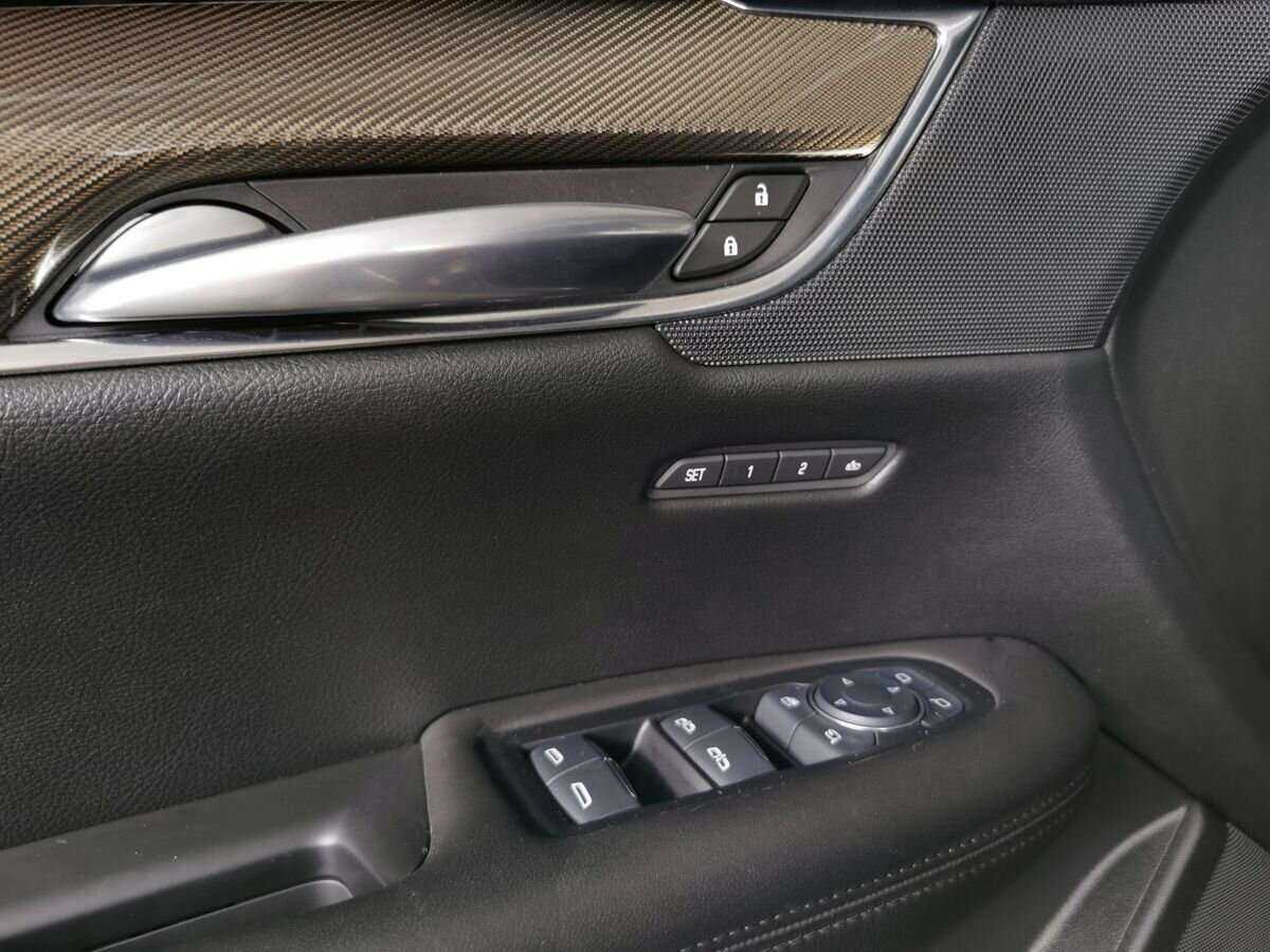 Cadillac XT5 с пробегом — 2016 год. Фото: #19