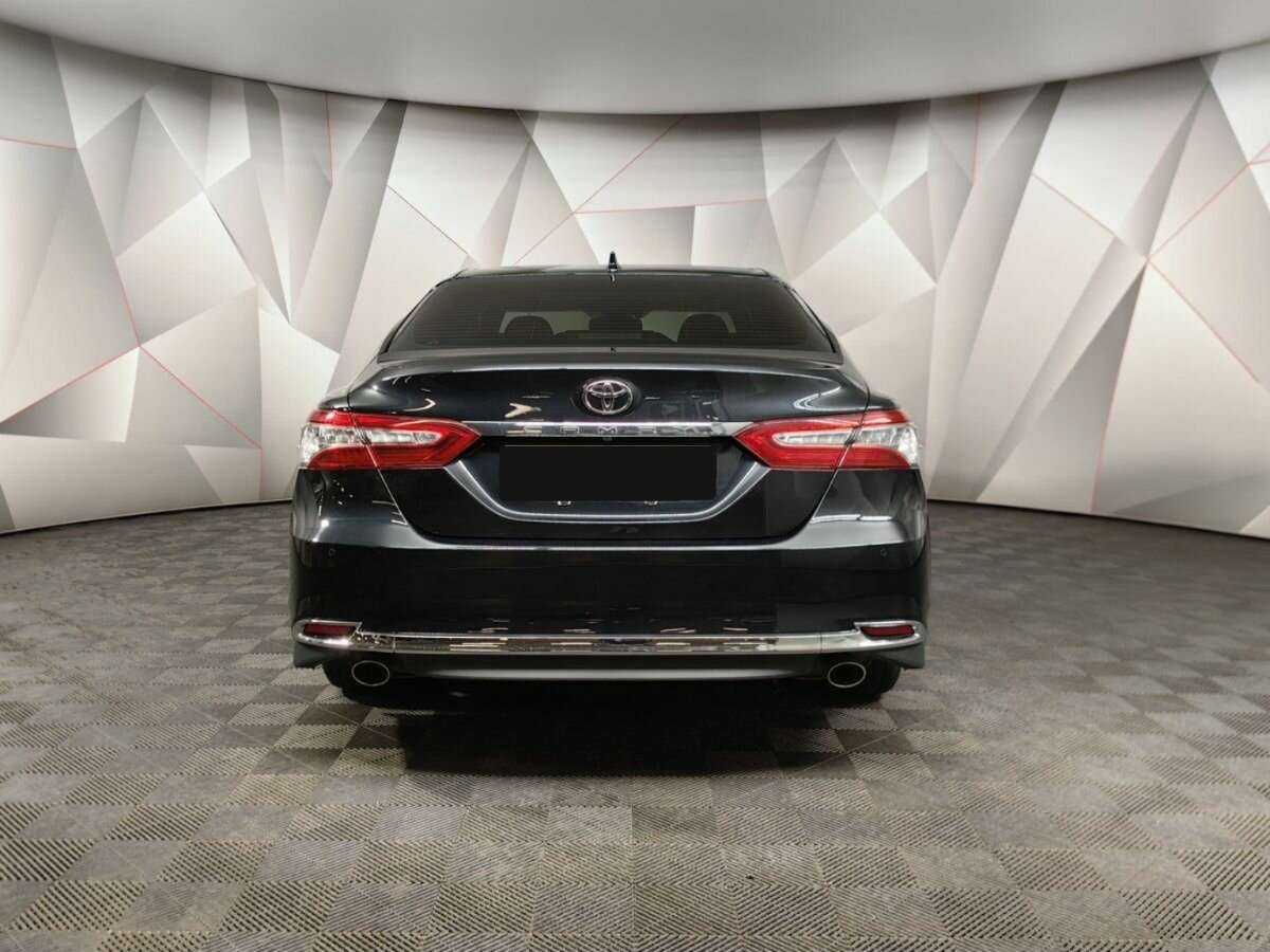 Toyota Camry с пробегом — 2023 год. Фото: #7