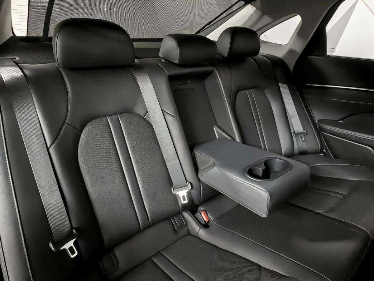 Hyundai Sonata с пробегом — 2022 год. Фото: #12