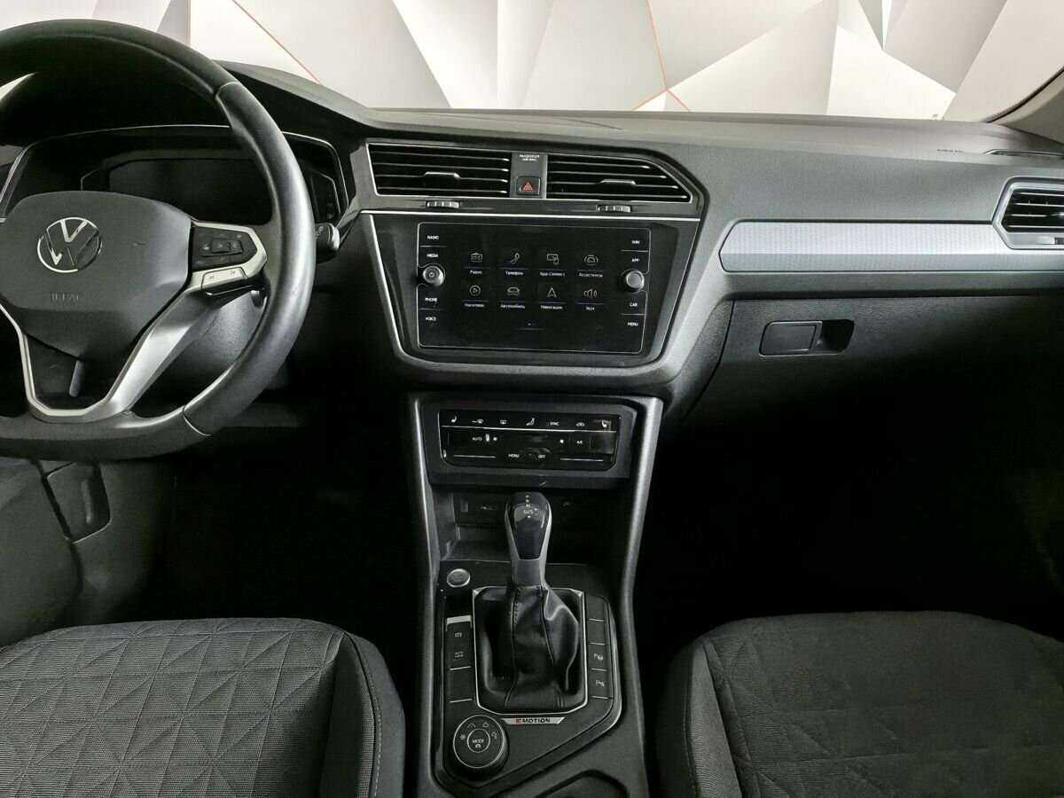 Volkswagen Tiguan с пробегом — 2021 год. Фото: #10