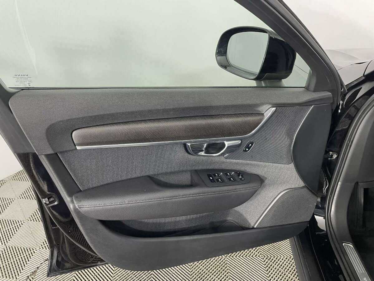 Volvo V90 Cross Country с пробегом — 2018 год. Фото: #7