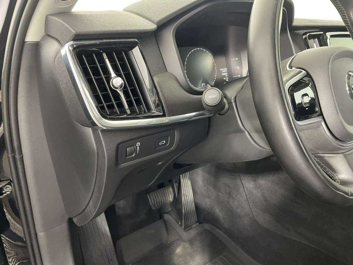 Volvo V90 Cross Country с пробегом — 2018 год. Фото: #8