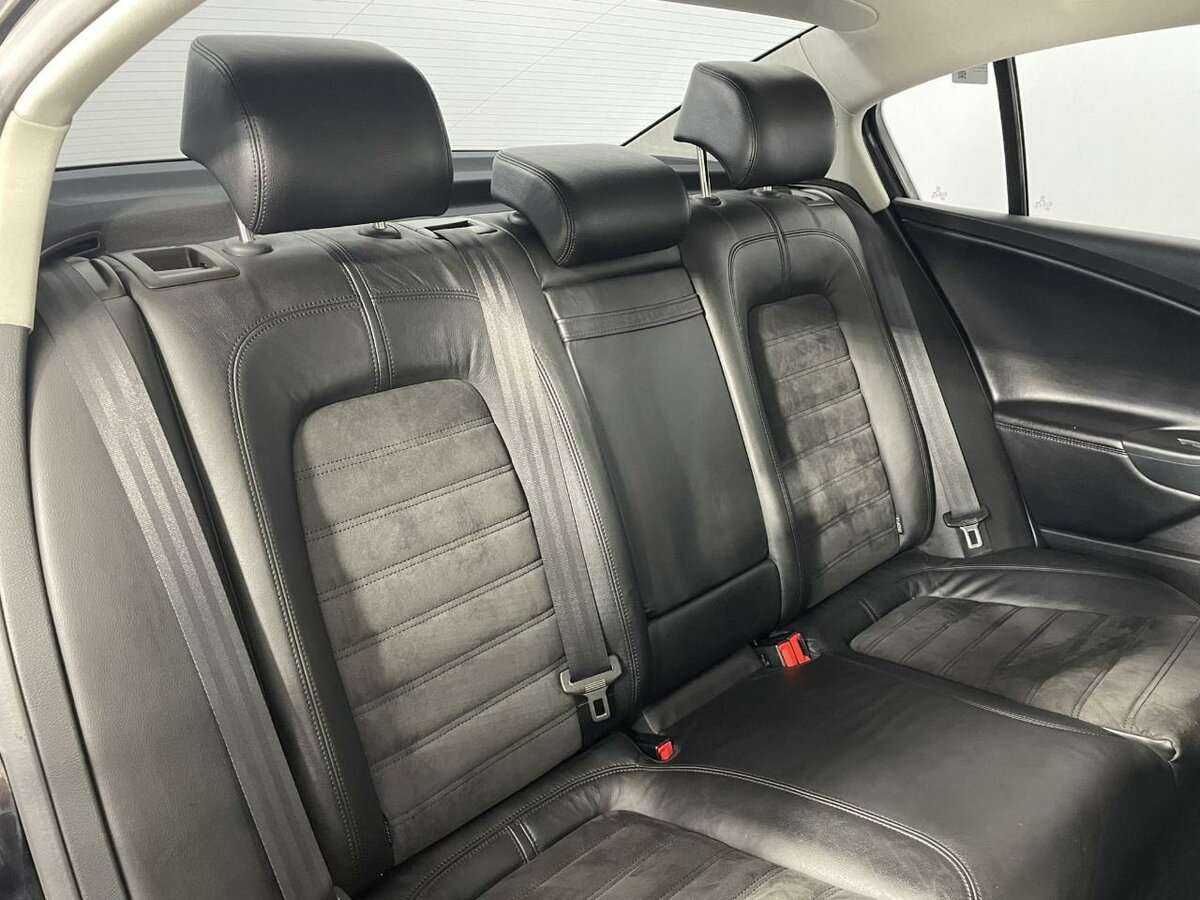 Volkswagen Passat с пробегом — 2010 год. Фото: #14