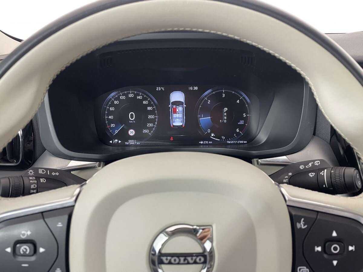 Volvo XC60 с пробегом — 2021 год. Фото: #10