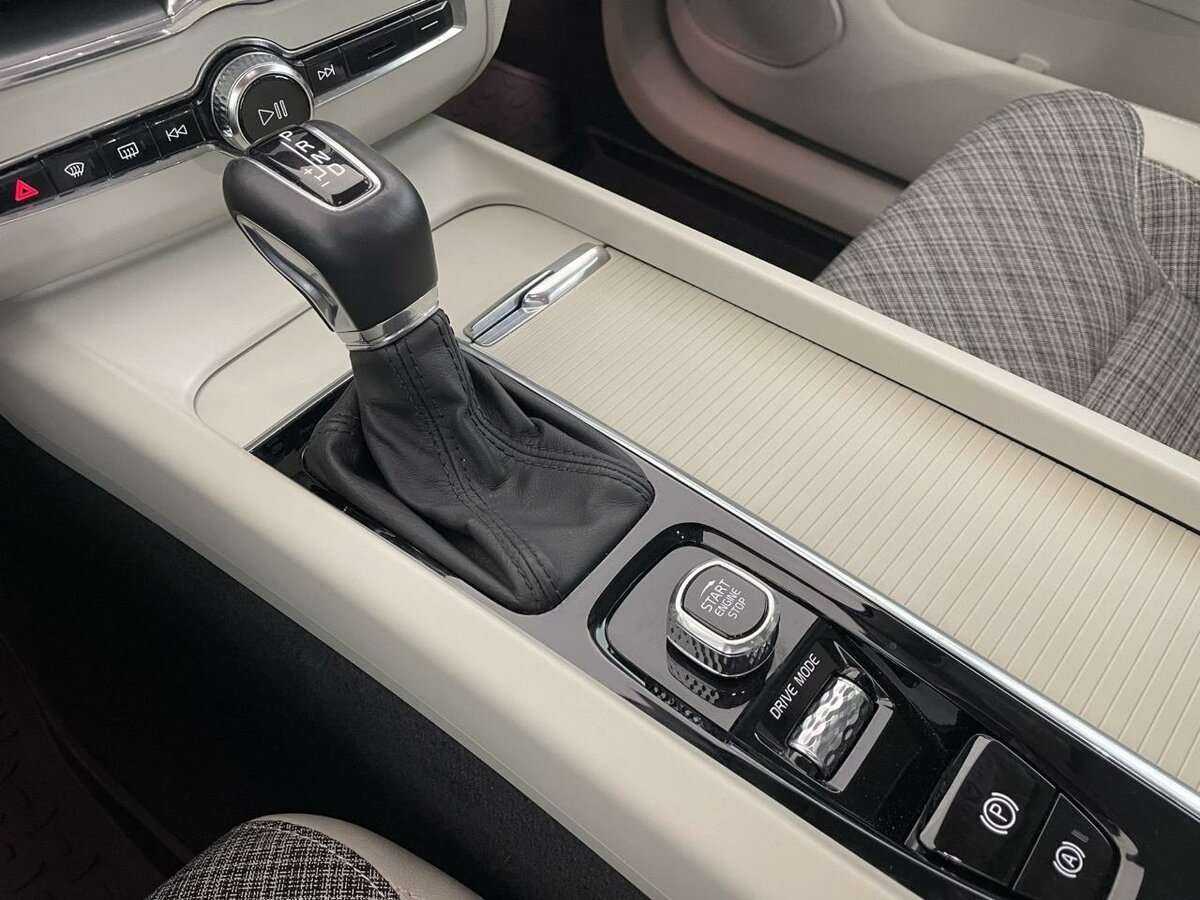 Volvo XC60 с пробегом — 2021 год. Фото: #12