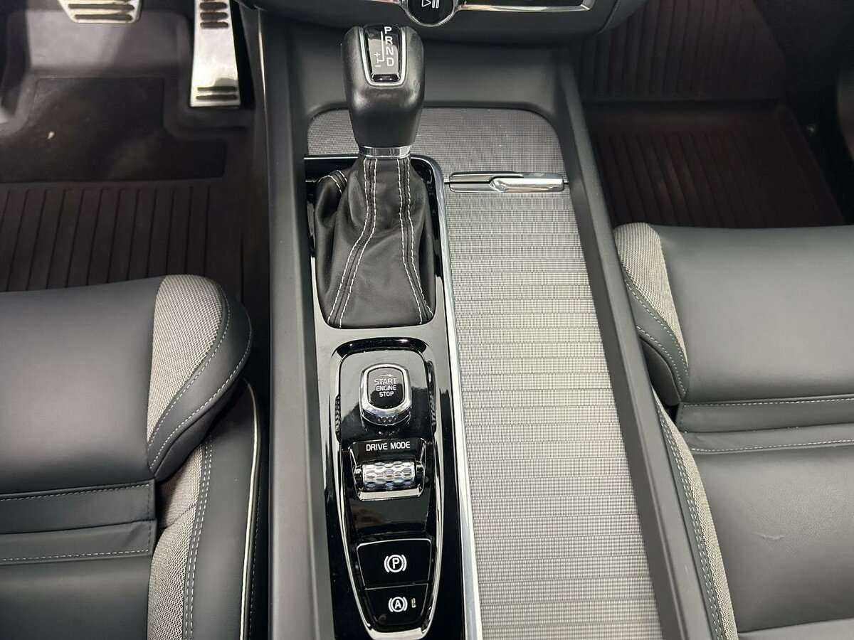 Volvo XC60 с пробегом — 2021 год. Фото: #12