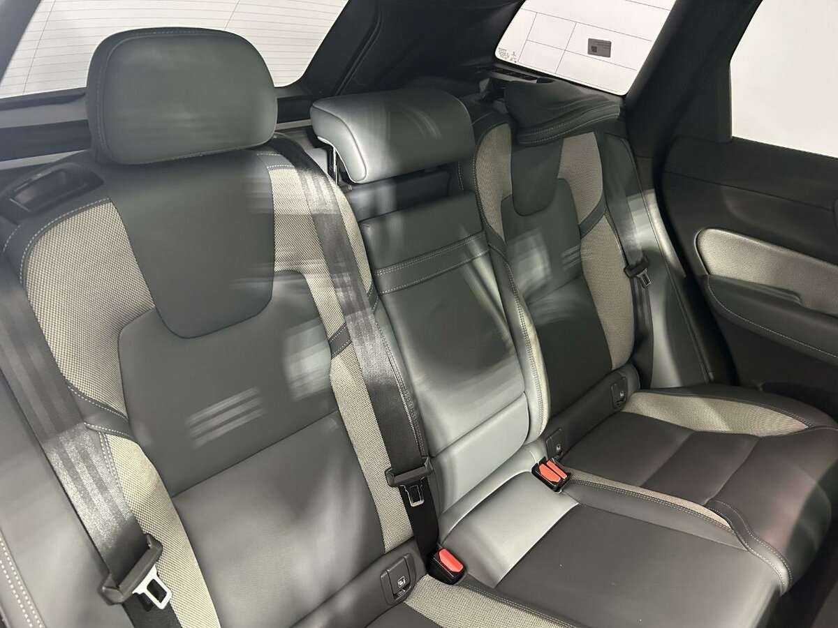 Volvo XC60 с пробегом — 2021 год. Фото: #15