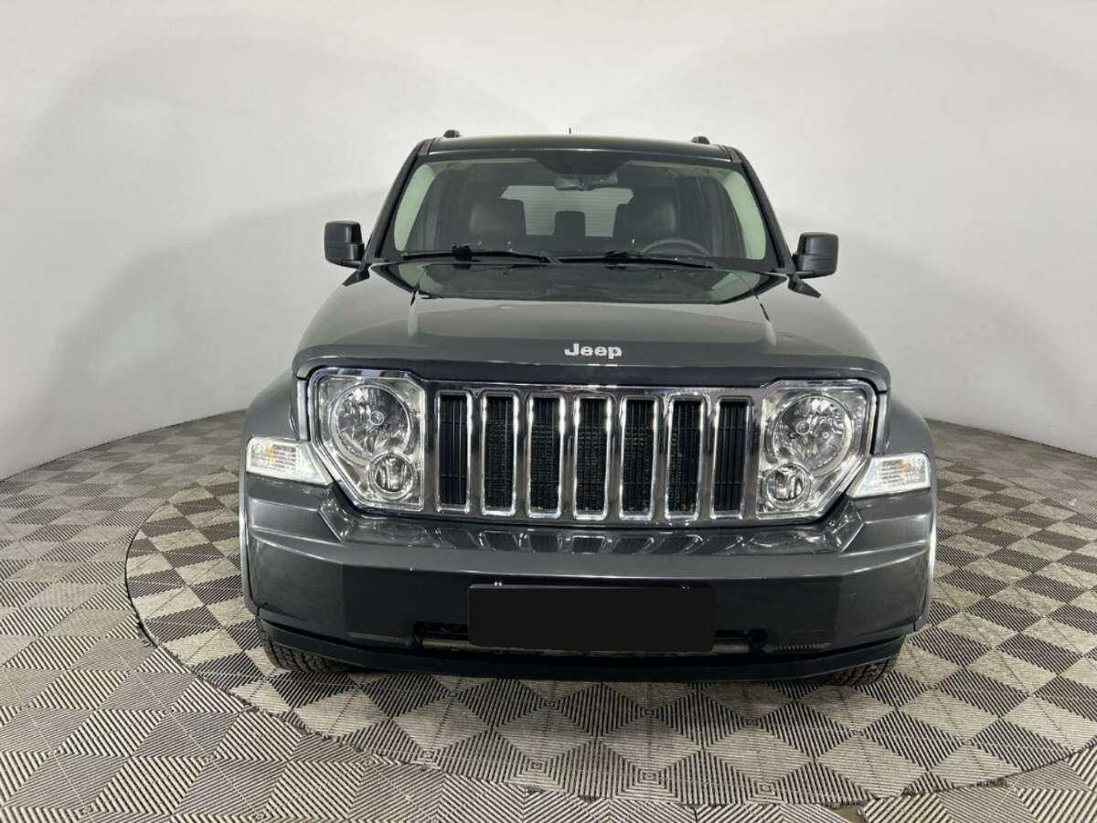 Jeep Cherokee с пробегом — 2010 год. Фото: #1