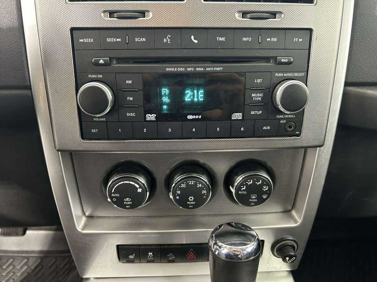 Jeep Cherokee с пробегом — 2010 год. Фото: #11