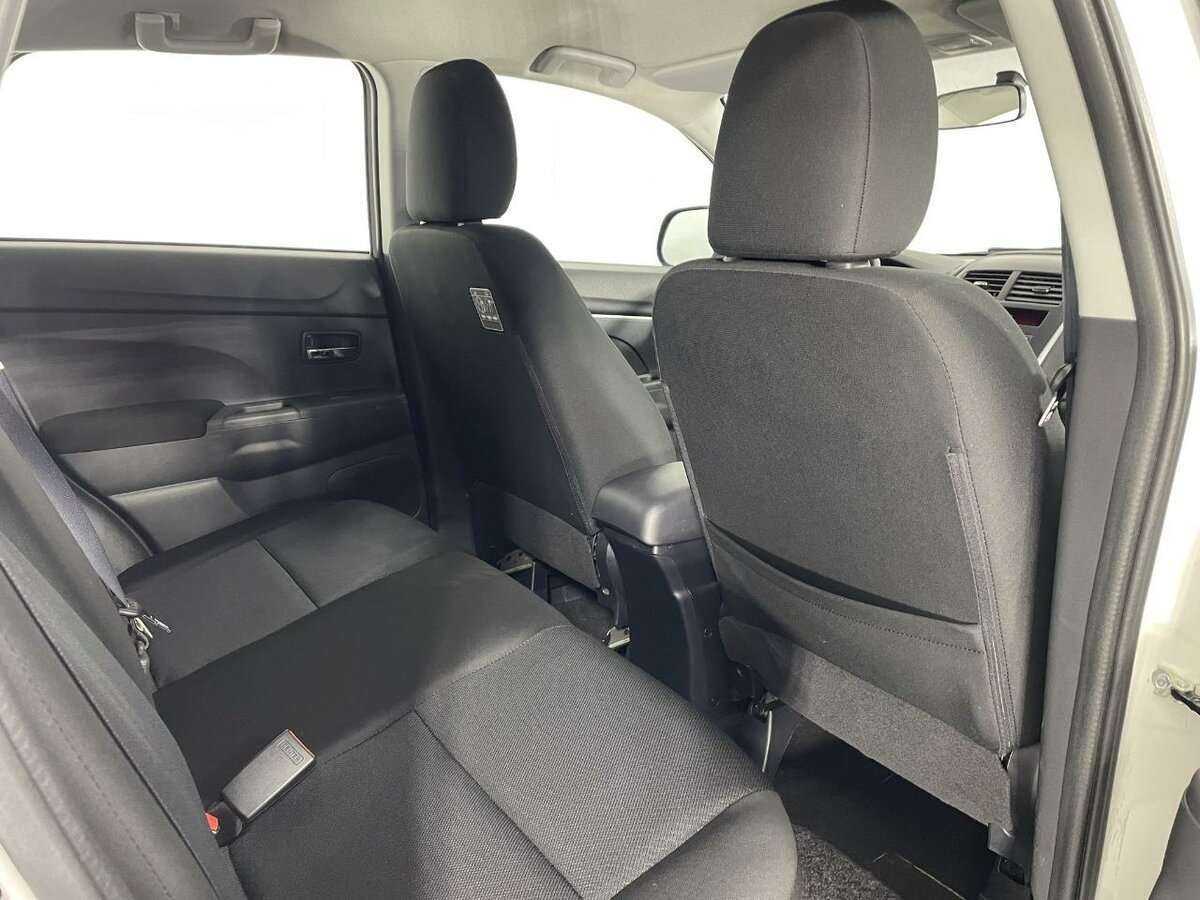 Mitsubishi ASX с пробегом — 2012 год. Фото: #15