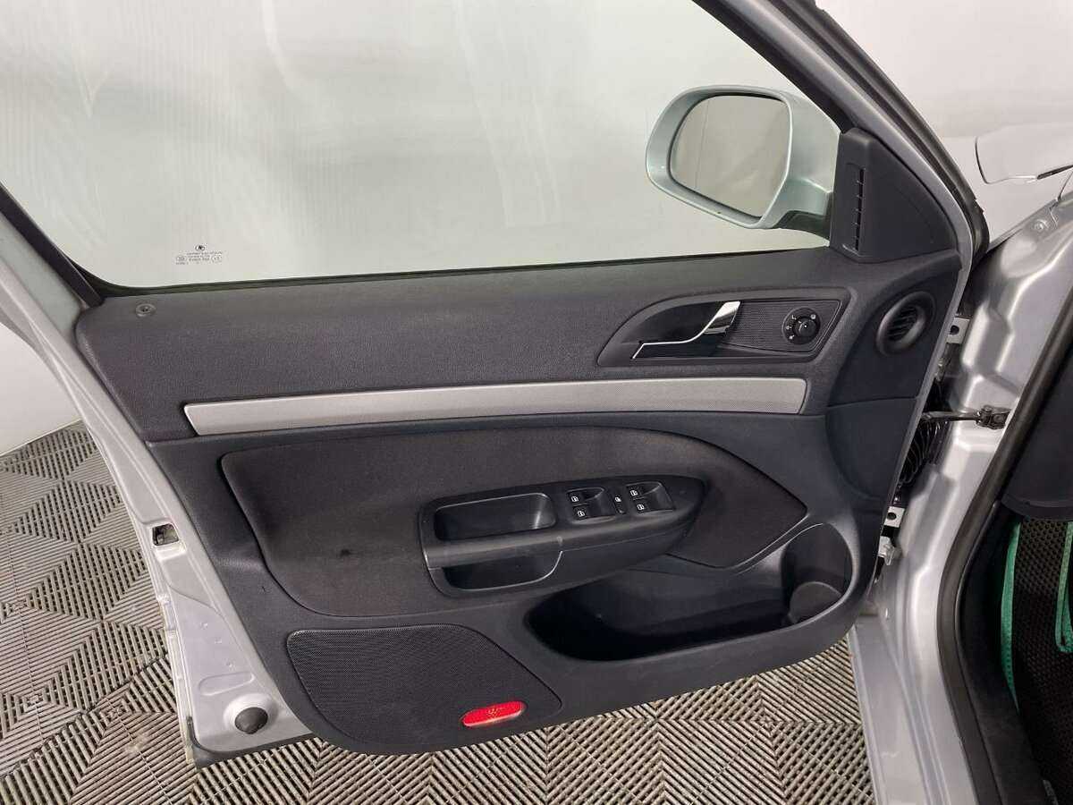 Skoda Octavia с пробегом — 2010 год. Фото: #7