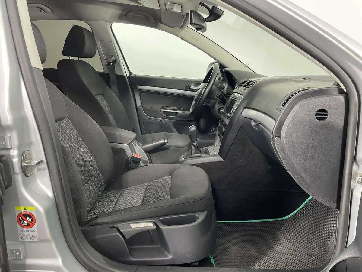Skoda Octavia с пробегом — 2010 год. Фото: #13