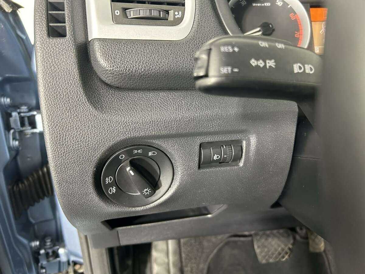 Skoda Fabia с пробегом — 2008 год. Фото: #8