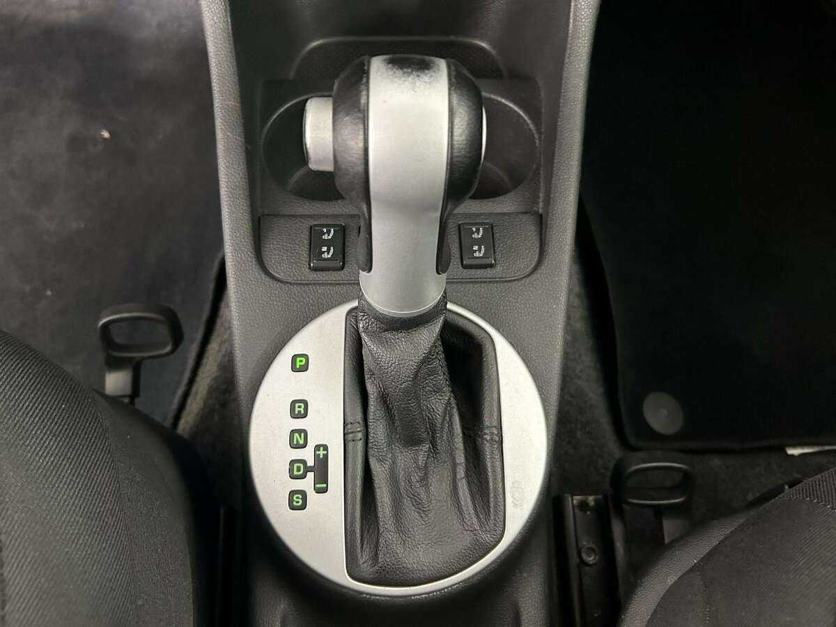 Skoda Fabia с пробегом — 2008 год. Фото: #12